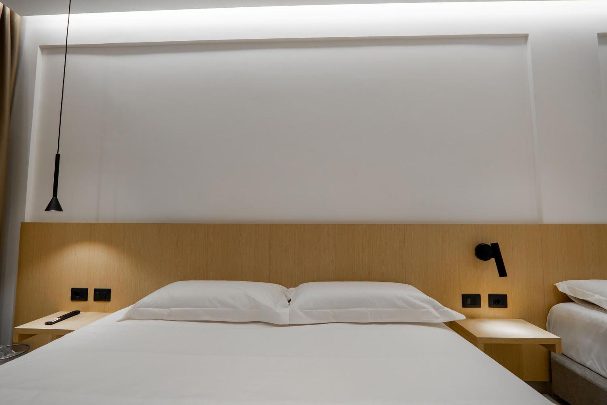 סרנדה Austin Boutique Hotel מראה חיצוני תמונה