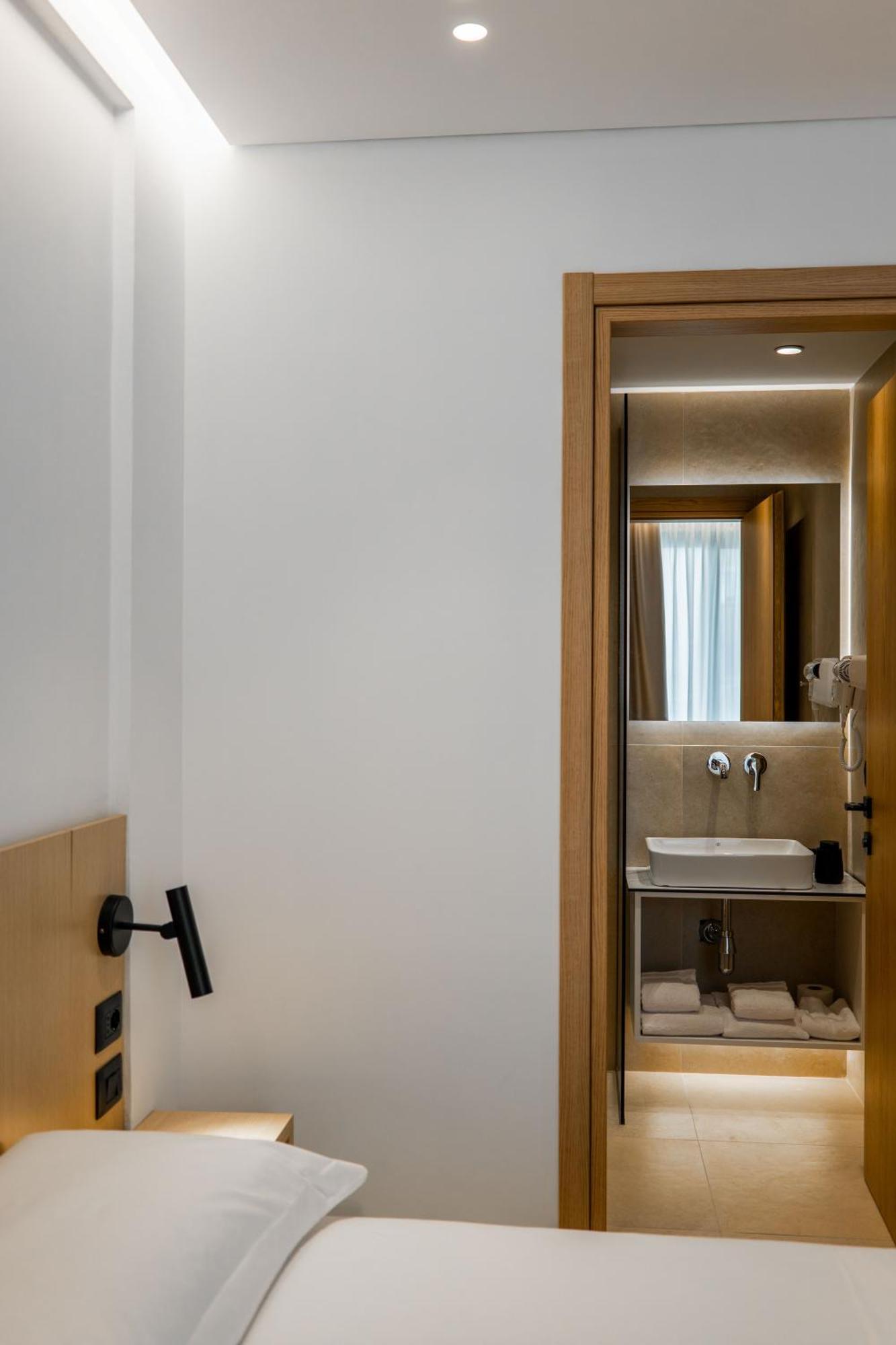 סרנדה Austin Boutique Hotel מראה חיצוני תמונה