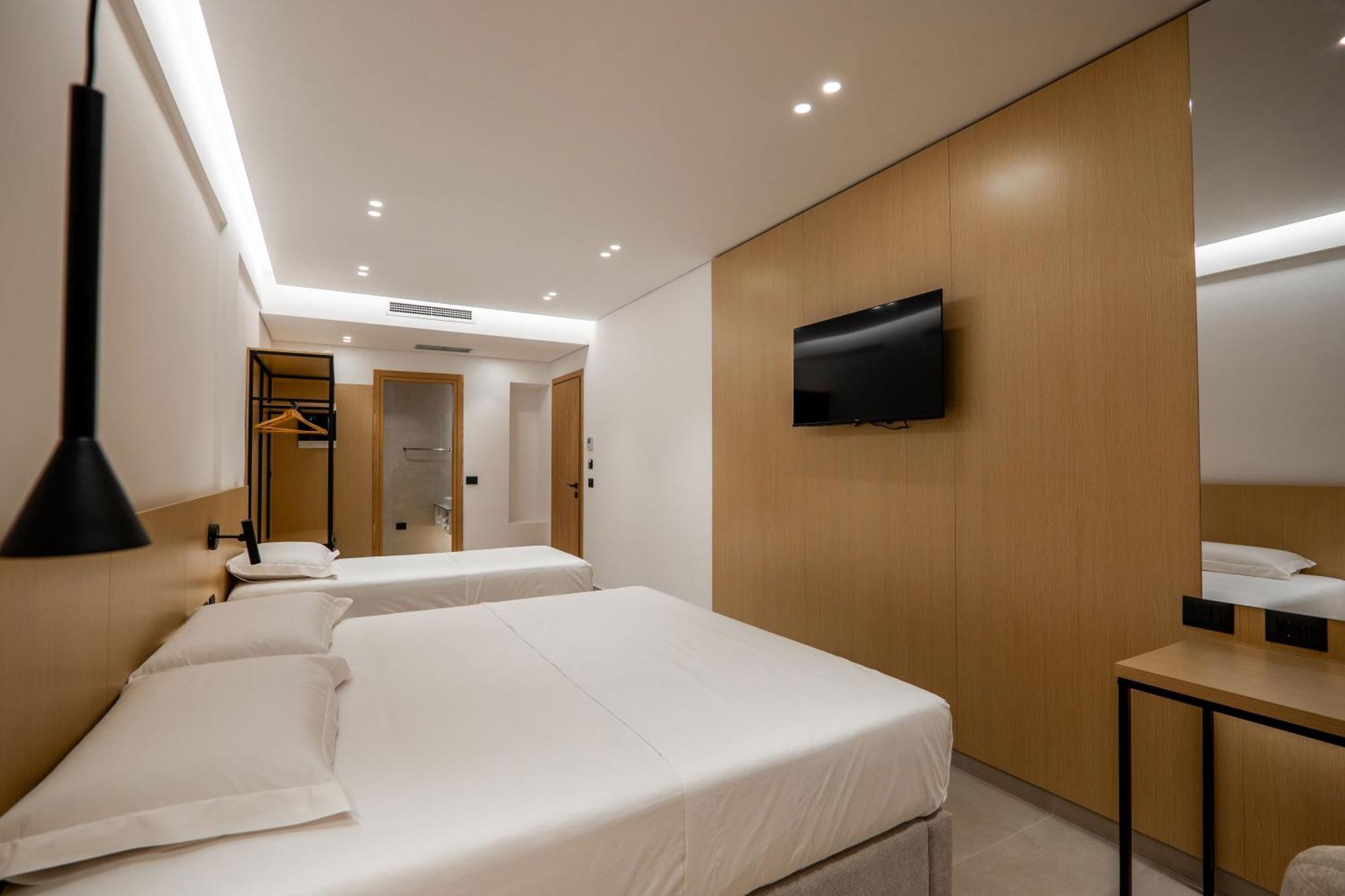 סרנדה Austin Boutique Hotel מראה חיצוני תמונה