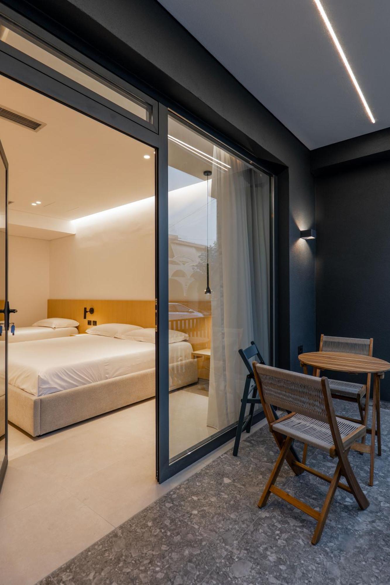 סרנדה Austin Boutique Hotel מראה חיצוני תמונה