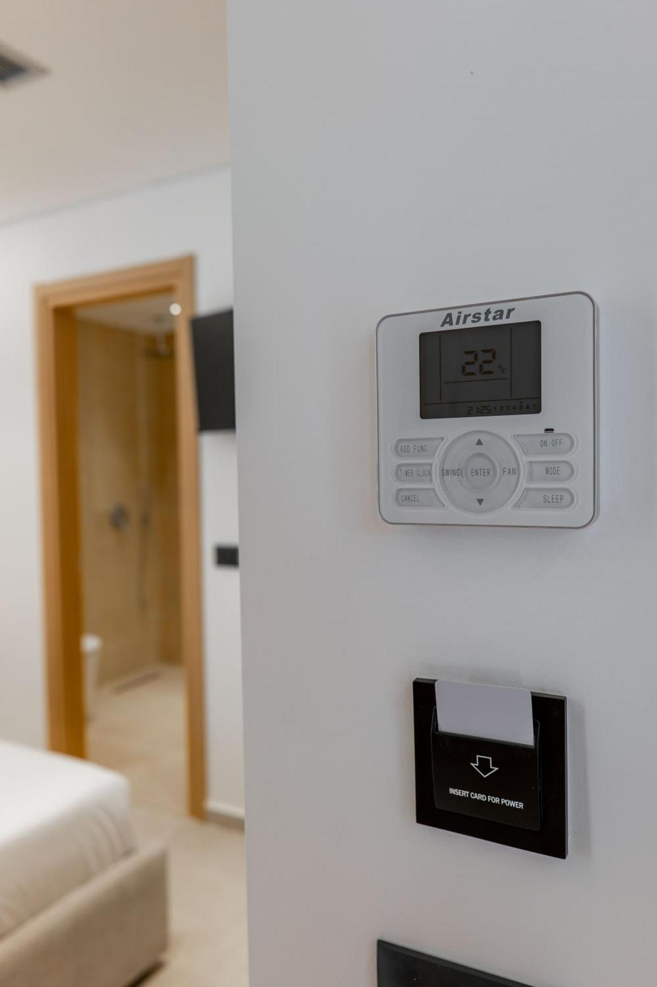 סרנדה Austin Boutique Hotel מראה חיצוני תמונה