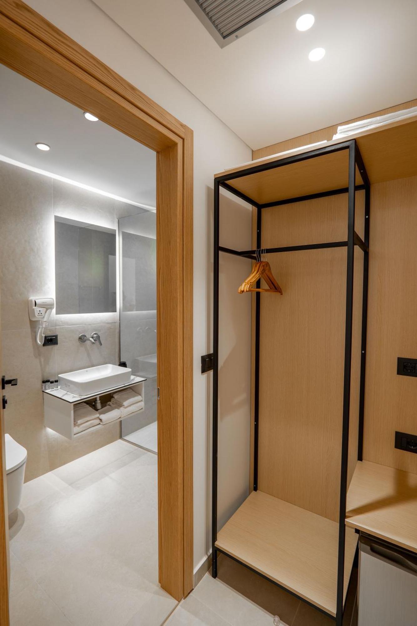 סרנדה Austin Boutique Hotel מראה חיצוני תמונה